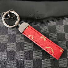 Ключодържател кожен LV036